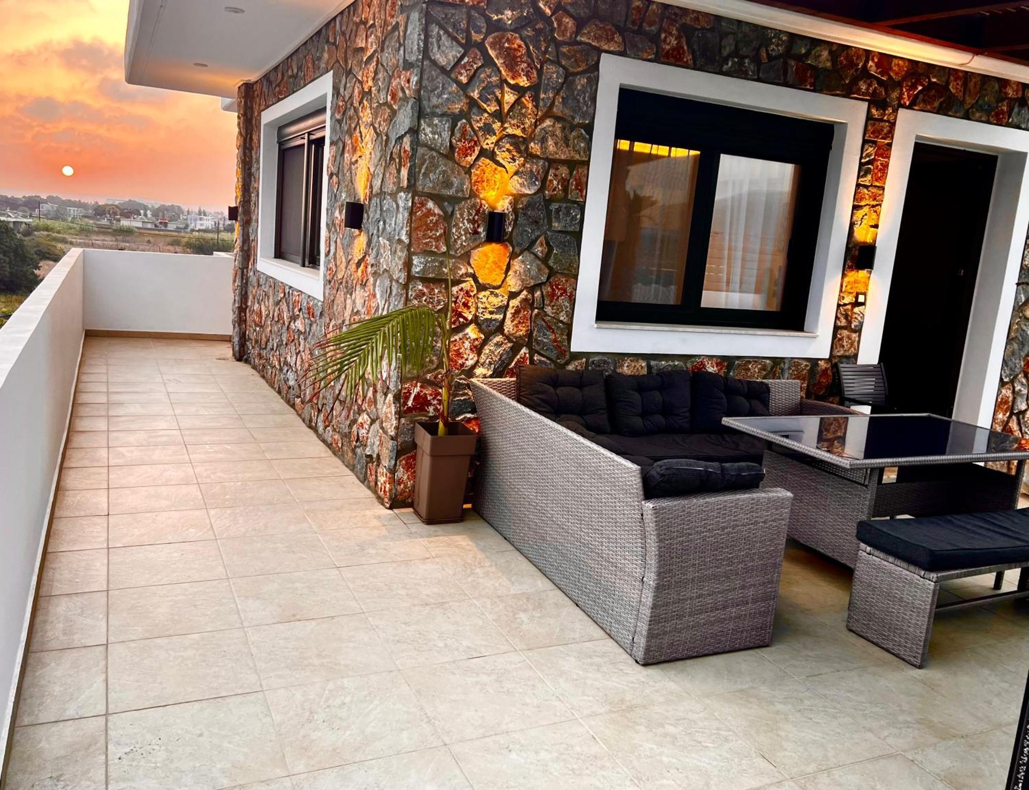 קרמסטי Odyssea Top View & Hot Jacuzzi Front Beach מראה חיצוני תמונה