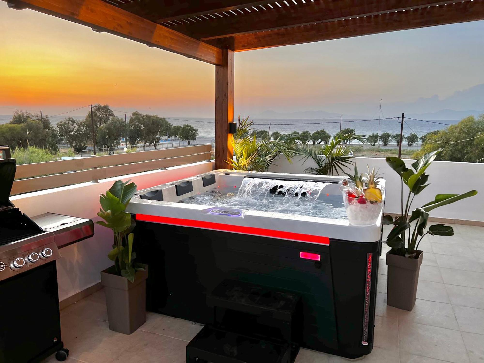 קרמסטי Odyssea Top View & Hot Jacuzzi Front Beach מראה חיצוני תמונה